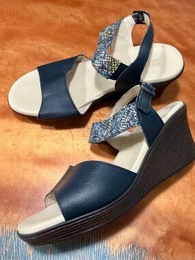 SAS Navy Wedge Sandals with Metallic Patterned Strap size 8